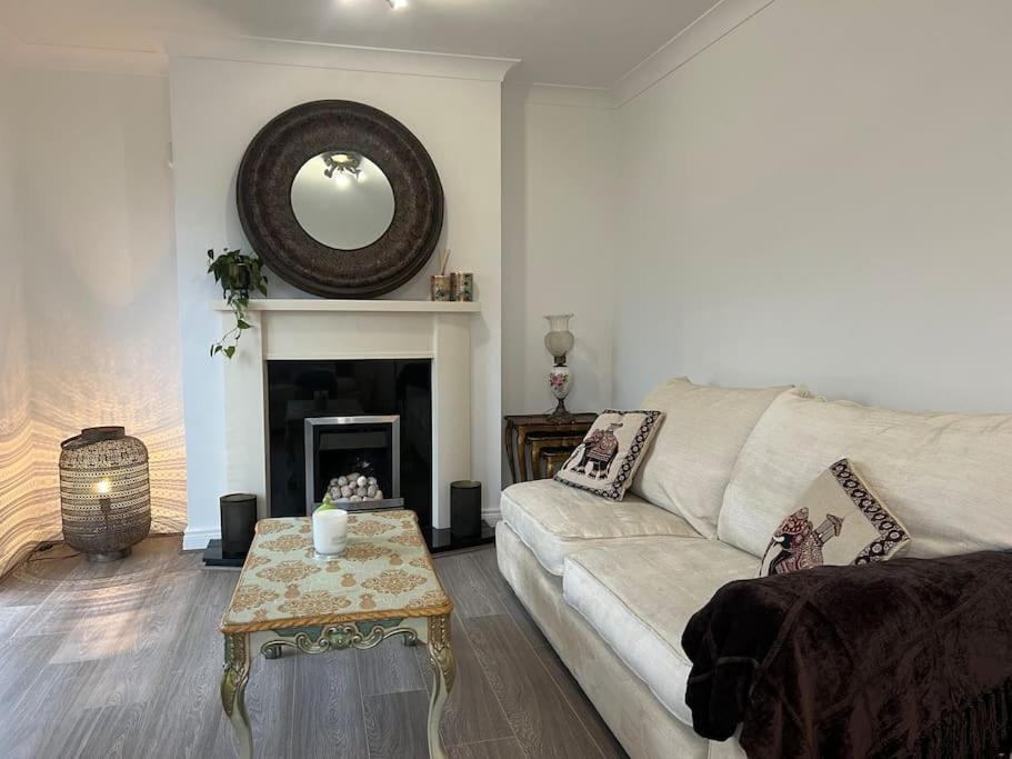 Cosy 2 Double Bed Apartment ซอร์ดส์ ภายนอก รูปภาพ