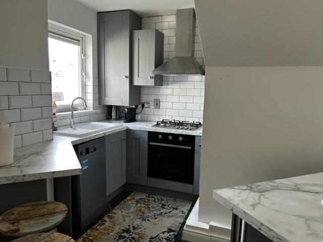 Cosy 2 Double Bed Apartment ซอร์ดส์ ภายนอก รูปภาพ